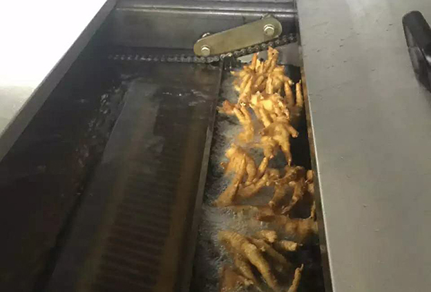 不朽情缘油炸机是怎样实现无烟循环油炸的？