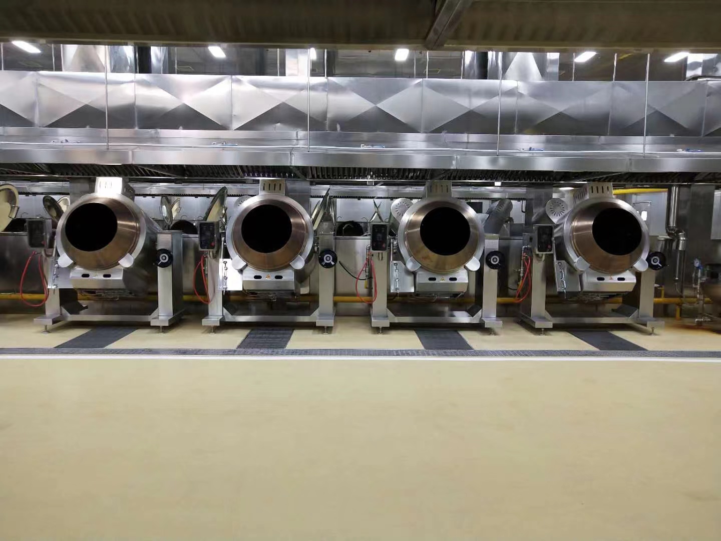 鲜货暖锅还需要中央厨房吗？