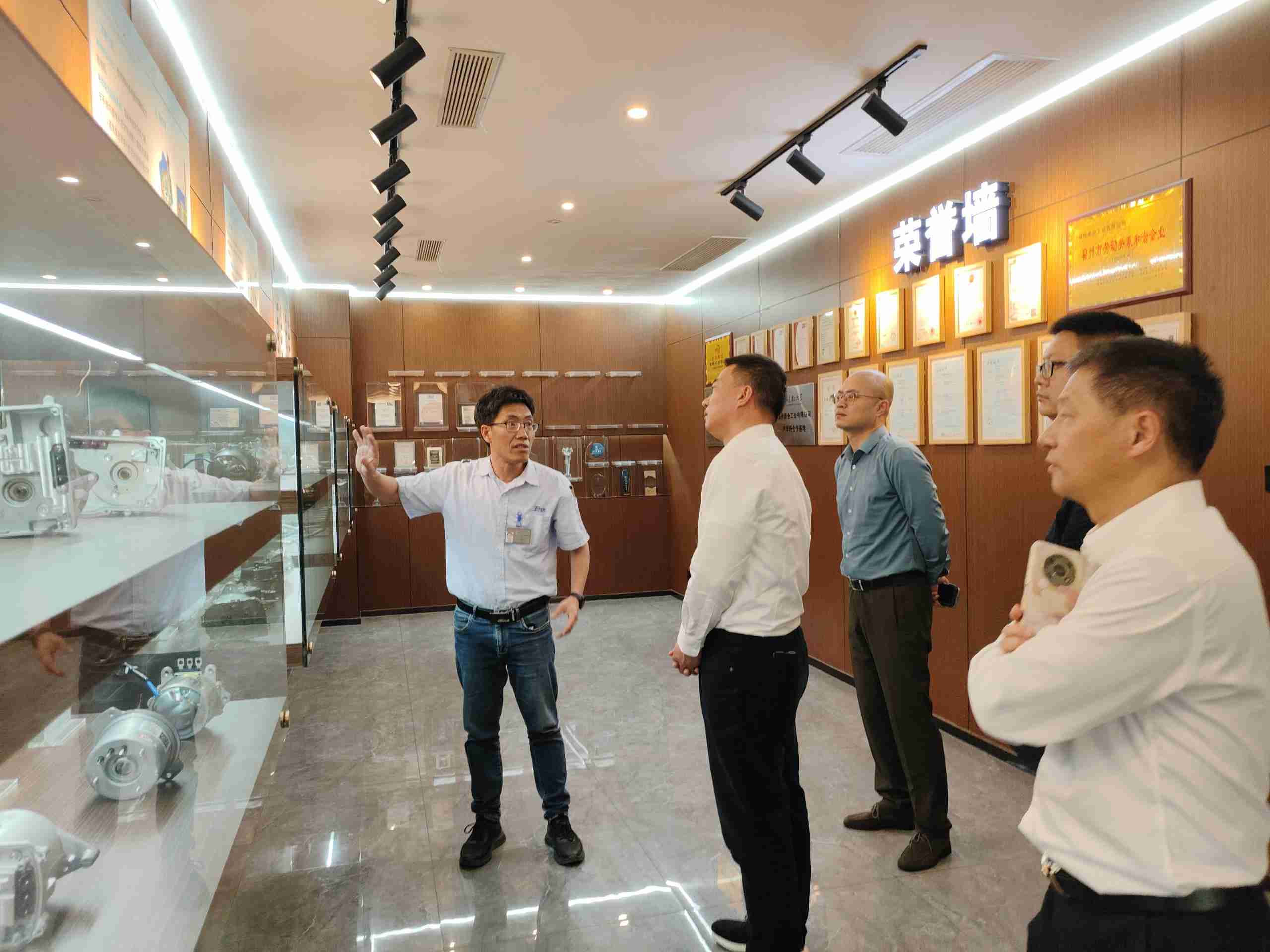 ��ҳ-AG��Ѷ�����˹ٷ���վ