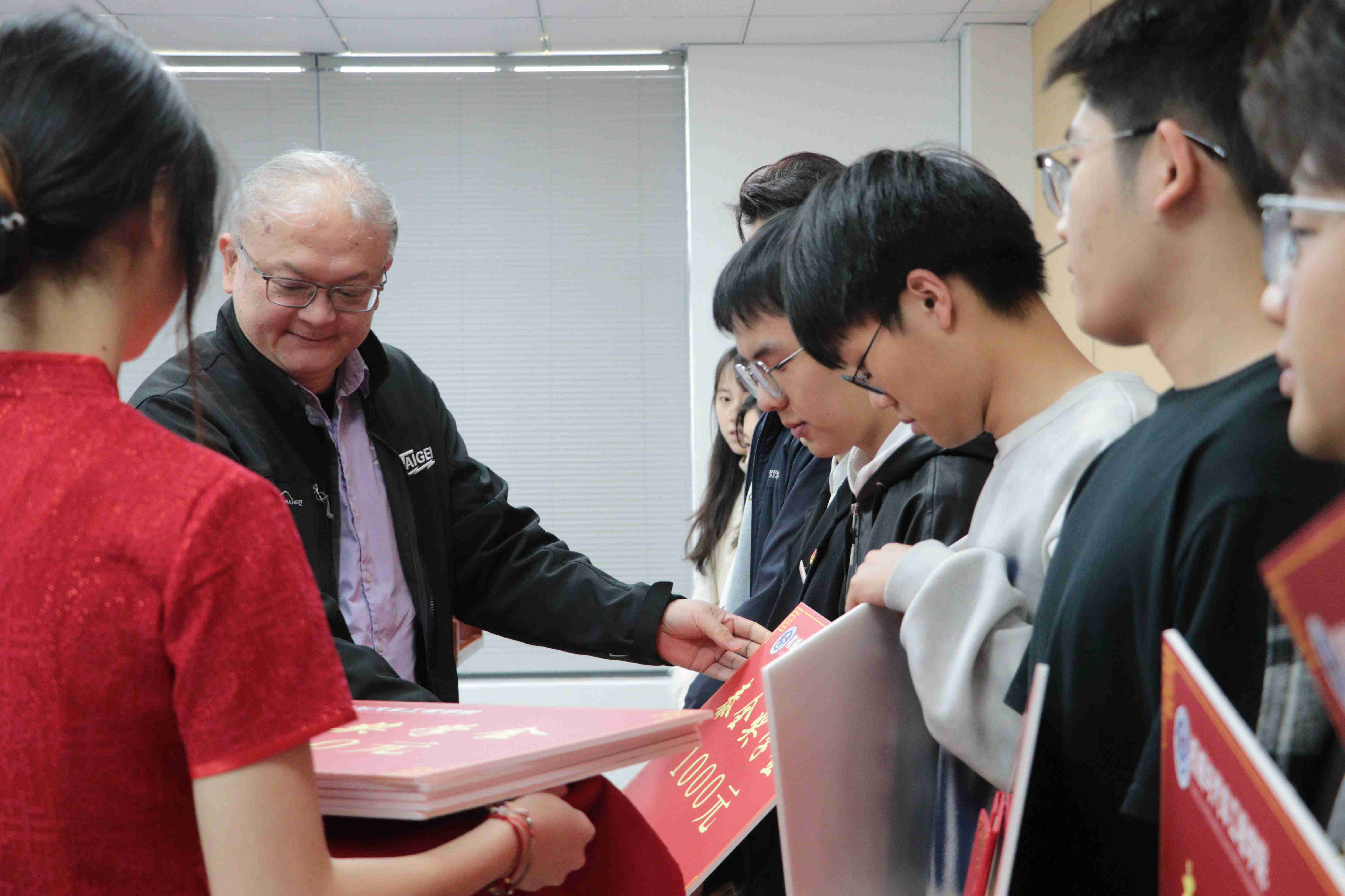 ��ҳ-AG��Ѷ�����˹ٷ���վ